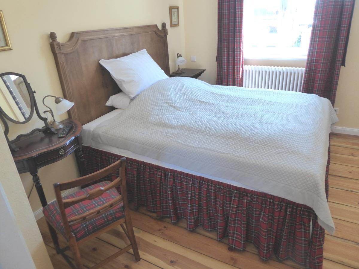 B&B Fiddler'S Inn ノイルピーン エクステリア 写真